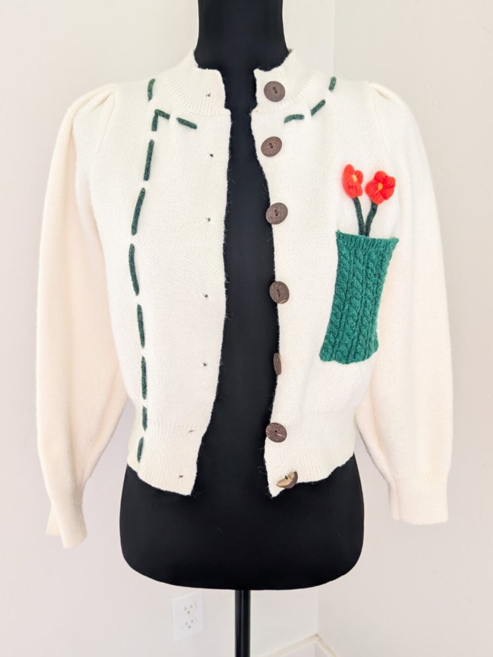 NWOT XS Cottagecore Knit Flower Cropped Cardigan
